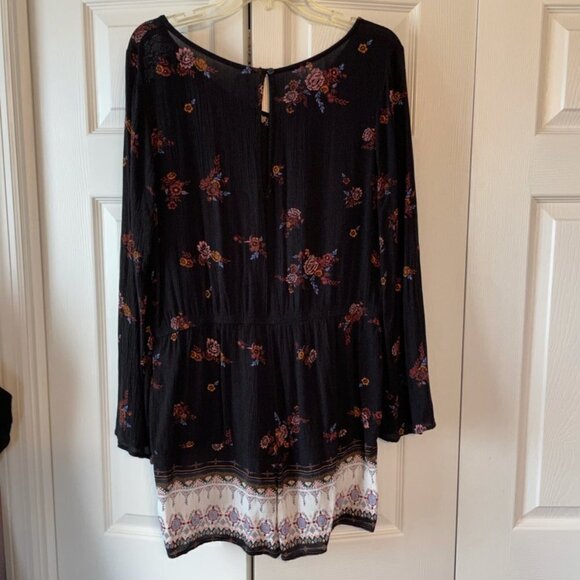 Mudd Long Sleeve Flower Romper - Picture 6 of 12